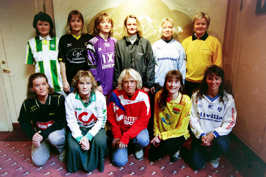 Bakre raden fr. v: Luiza Pendyk, Mallbacken, Paula