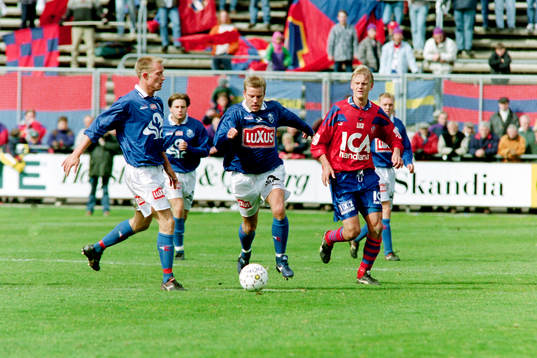 Hans Eklund, Öster med bollen