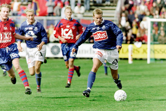 Hans Eklund, Öster med bollen