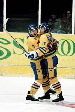 Per Eklund, Sverige kramas om av Erik Huusko