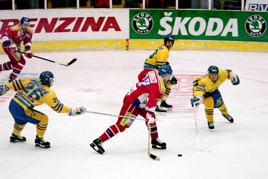 Roman Meluzin, Tjeckien i ett anfall