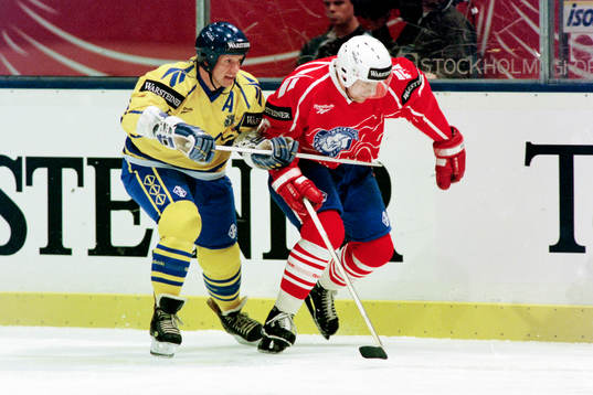 Tomas Jonsson, Sverige