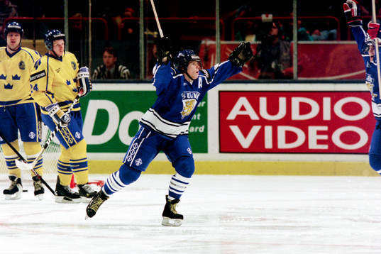 Saku Koivu, Finland jublar