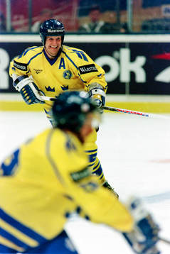 Tomas Jonsson, Sverige