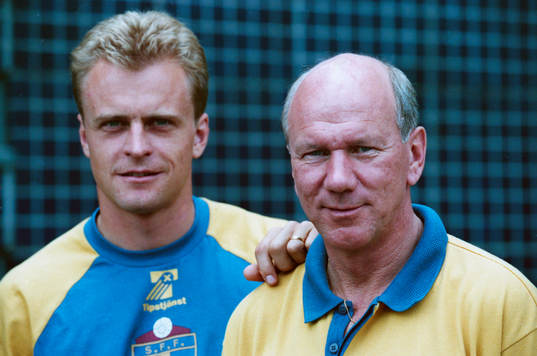 Jonas Thern, Tommy Svensson, förbundskapten, Sverige