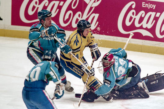 Daniel Alfredsson, Sverige