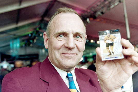 Hockeylegendaren Ulf Sterner på plats