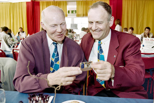 Hockeylegendarerna Roland Stoltz och Ulf Sterner på plats