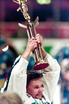 Timo Jutila, Finland med pokalen