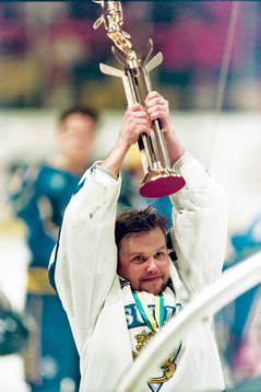 Timo Jutila, Finland med pokalen