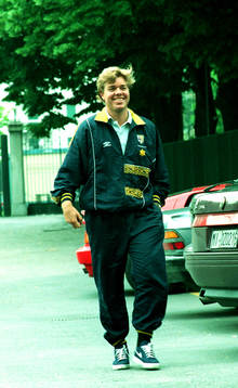 1995 Tomas Brolin på promenad