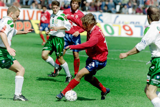 Lasse Johansson, Öster med bollen