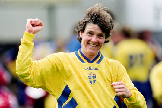 Pia Sundhage, Sverige jublar
