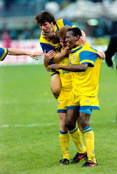 Gianfranco Zola och Faustino Asprilla, Parna jublar