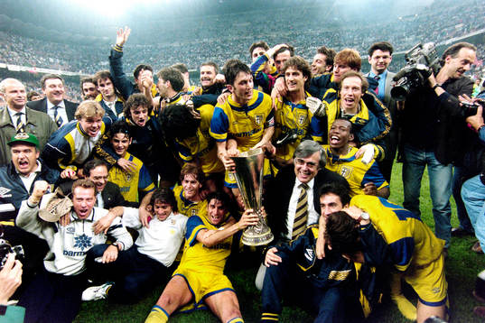 Tomas Brolin och Parma jublar