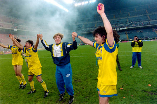 Tomas Brolin och Parma jublar