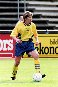 Pia Sundhage, Sverige