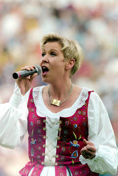 Susanne Alfvengren sjunger