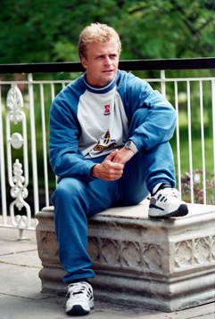 Jonas Thern, Sverige