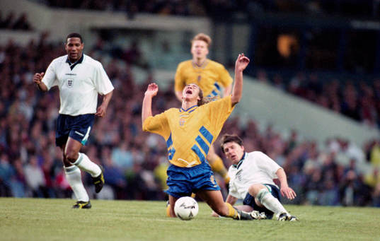 Henrik Larsson, Sverige fälls