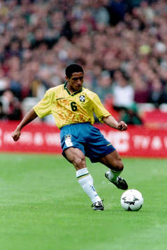 Roberto Carlos, Brasilien
