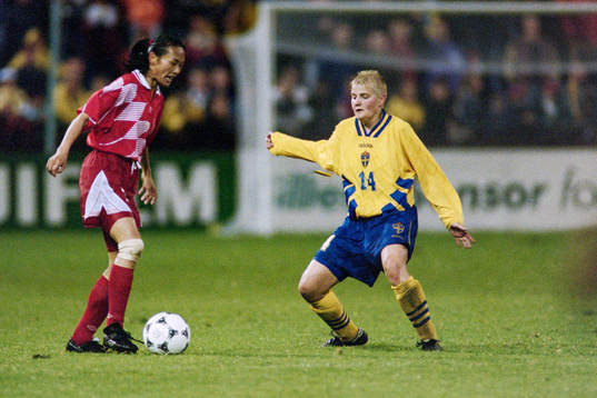 Åsa Lönnqvist, Sverige