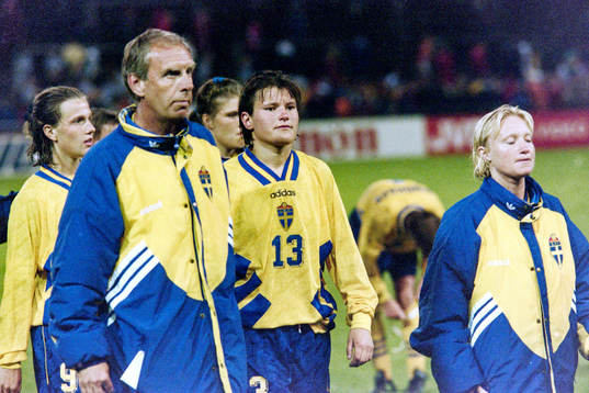 Bengt Simonson, tränare och Annika Nessvold, Sverige deppar