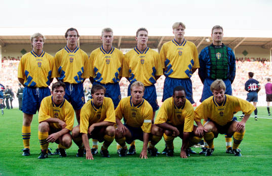 Bakre raden fr. v: Tomas Brolin, Joachim Björklund, Stefan