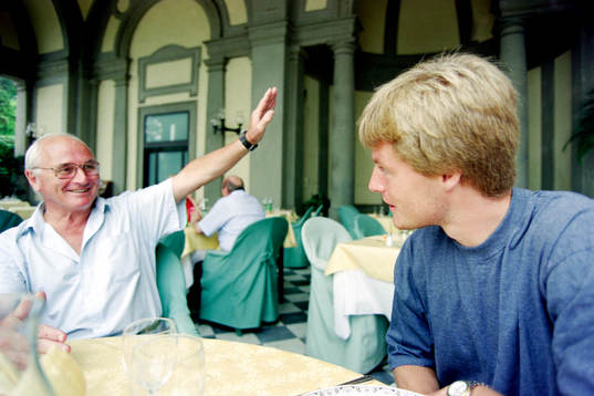 Kurt Hamrin och Stefan Schwarz på en restaurant i Florens