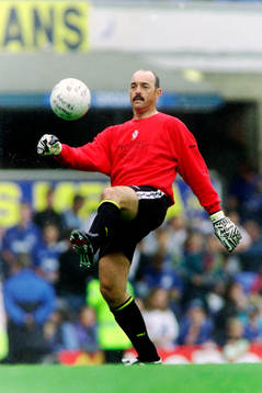 Bruce Grobbelaar, målvakt, Southampton