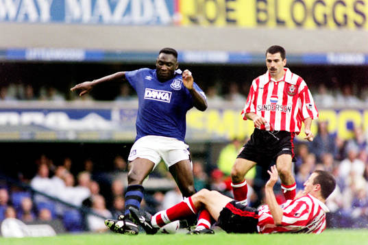 Daniel Amokachi, Everton stoppas