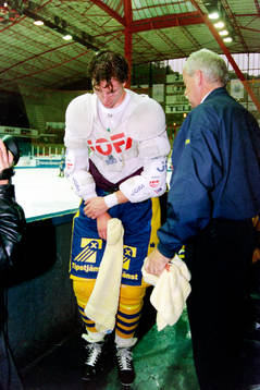 Roger Johansson, Sverige skadad