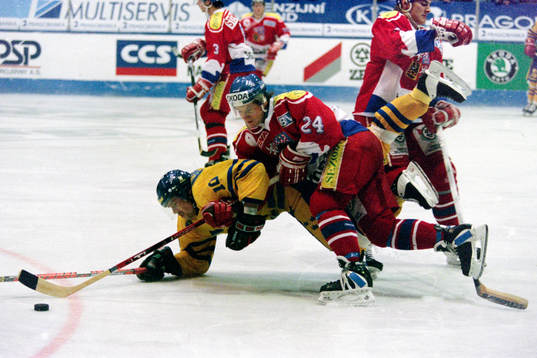 Tomas Holmström, Sverige