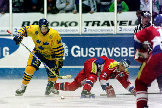 Niklas Eriksson, Sverige rundar tjeckernas Jan Alinc