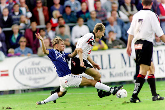 Niclas Alexandersson, Halmstad med en glidtackling