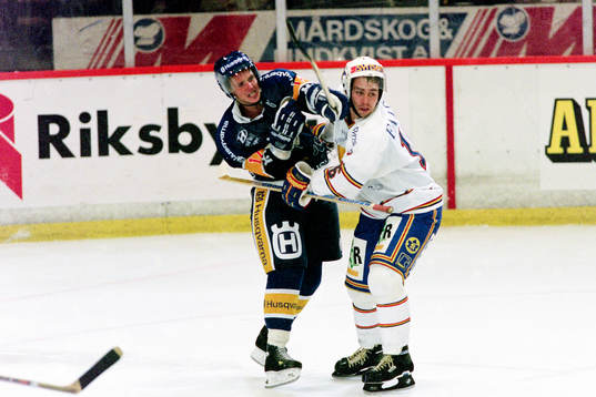 Lite bråk mellan Peter Hammarström och Nichlas Falk