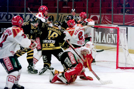 Situation framför brynäs målvakt Michael Sundlöv