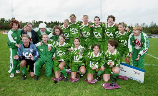 Hammarby, vinnare med bl.a Lilie Persson och Pia Sundhage i