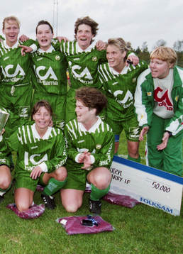 Hammarby, vinnare med bl.a Lilie Persson och Pia Sundhage i