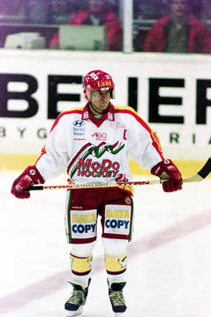 Lars Byström, Modo