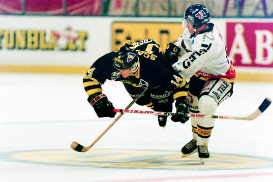 Bläddra bland fler bilder av Ishockey, Elitserien, AIK - Västerås, 1-5