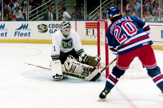Sean Burke, målvakt, Hartford Whalers