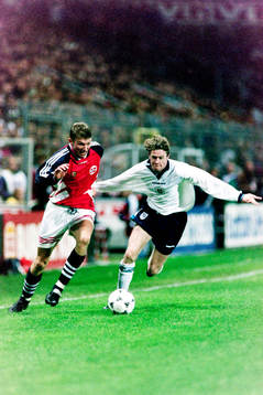 Tore André Flo, Norge och Steve McManaman, England