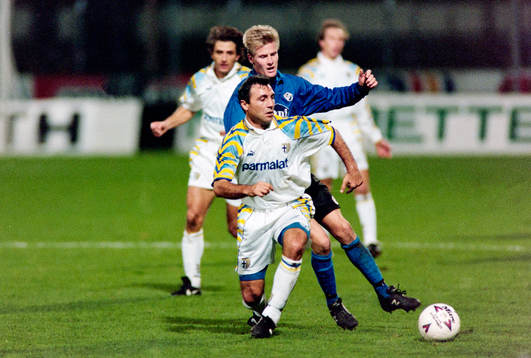 Hristo Stoichkov, Parma med halmstads Anders Smith i ryggen