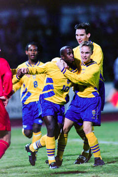 Eddy Lopez och Patrik Karlsson, Sverige jublar