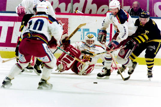 Bläddra bland fler bilder av Ishockey, Elitserien, AIK - Malmö, 1-3