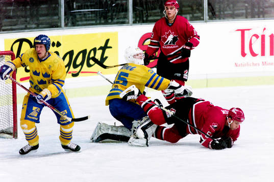 Boo Ahl, målvakt, Sverige