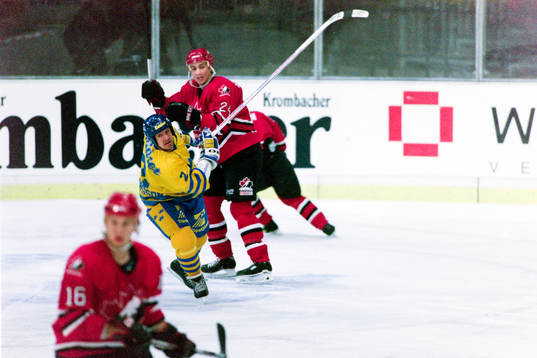 Tomas Jonsson, Sverige