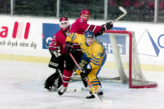 Tomas Holmström, Sverige
