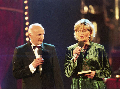 Arne Hegerfors och Katarina Hultling ledde fotbollsgalan